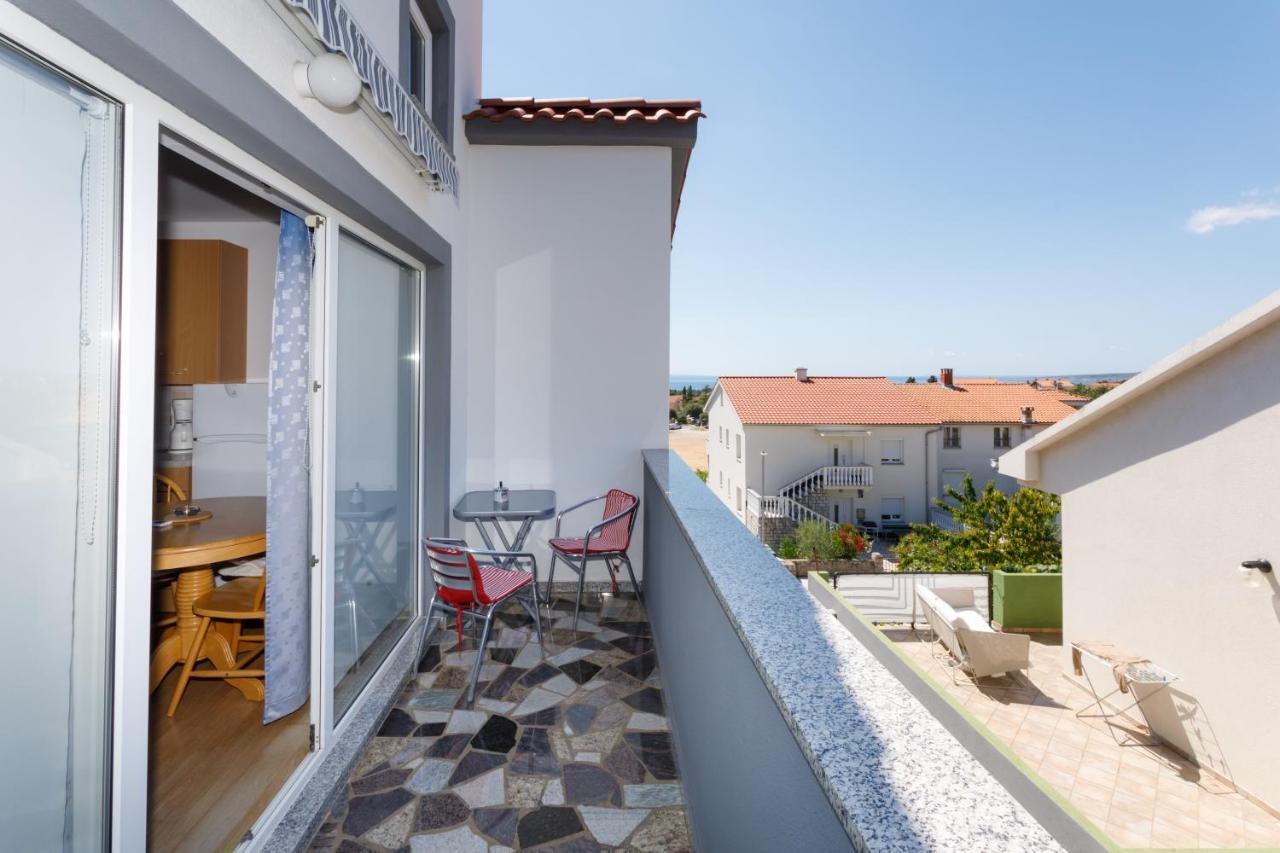 Apartments Lacic クルク エクステリア 写真