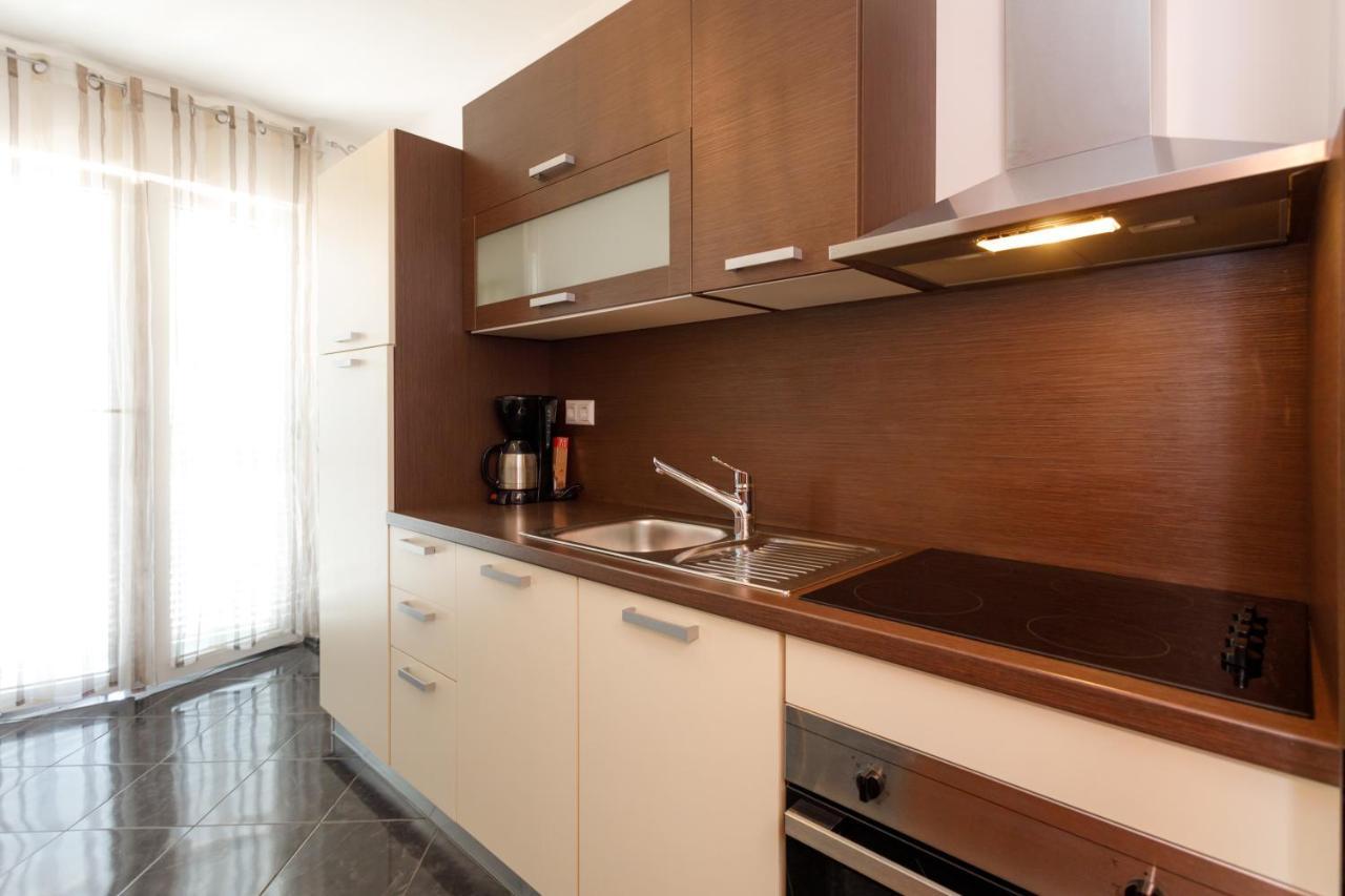 Apartments Lacic クルク エクステリア 写真