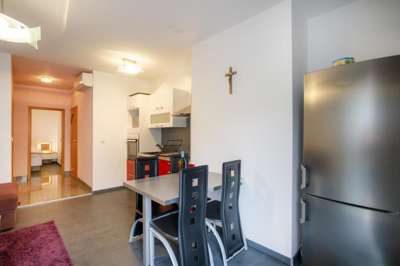 Apartments Lacic クルク エクステリア 写真